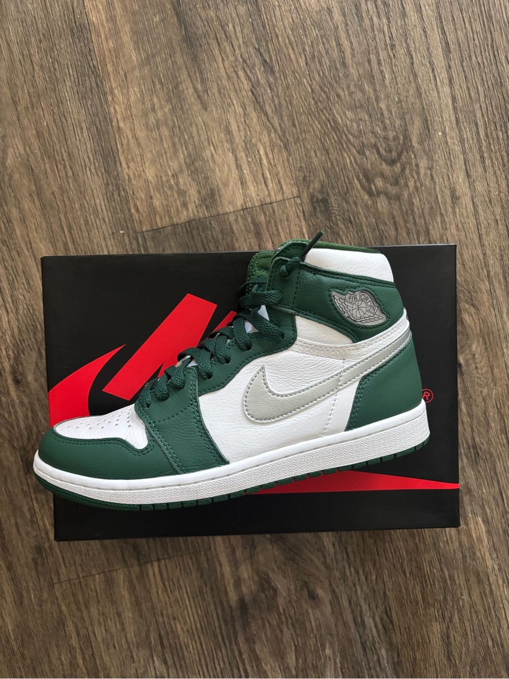 Nike Air Jordan 1 High White & Green Leather Sneaker